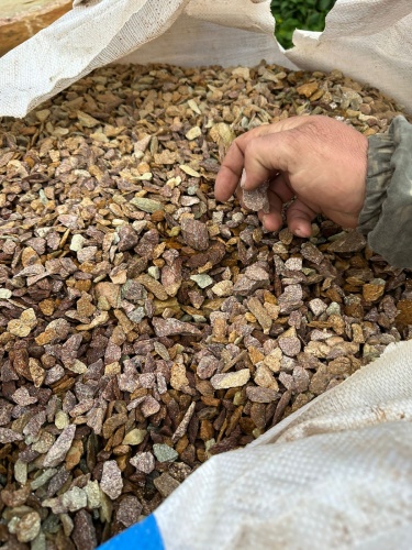 Златолит персиковый декоративная каменная крошка купить в Красноармейске