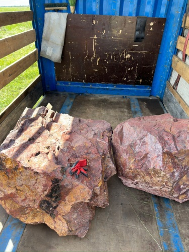 Ландшафтные глыбы красно-фиолетовые 200-1000 килограмм купить в Красноармейске