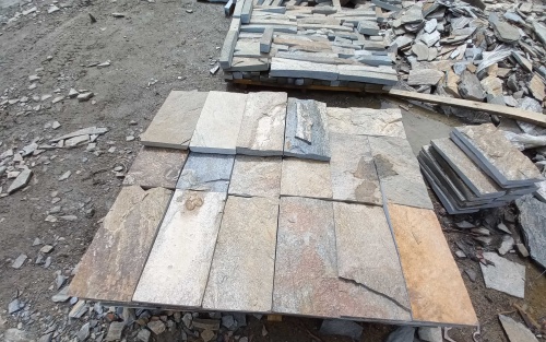 Плитка пилёная златолит Уральский для цоколя, отмостки купить в Красноармейске