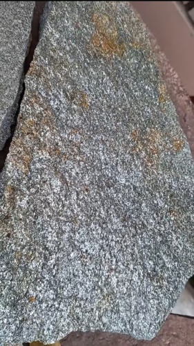 Плитняк златолит серебристый для цоколя, отмостки купить в Красноармейске